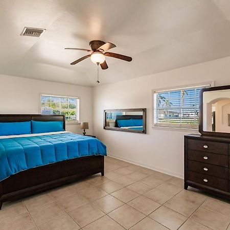 New! Dock Canal Family Home W/Pool & Gulf Access! North Fort Myers Bagian luar foto
