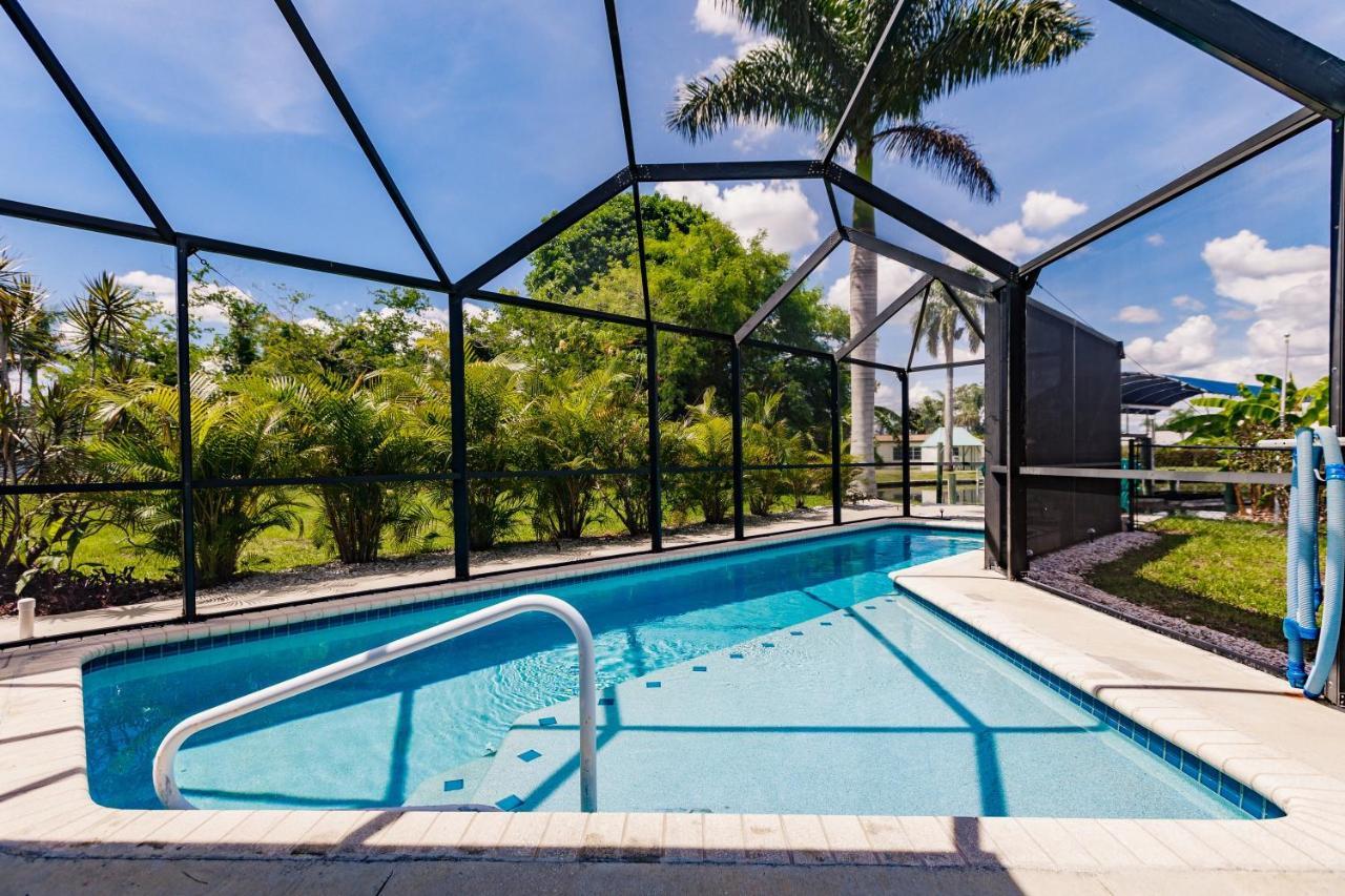 New! Dock Canal Family Home W/Pool & Gulf Access! North Fort Myers Bagian luar foto