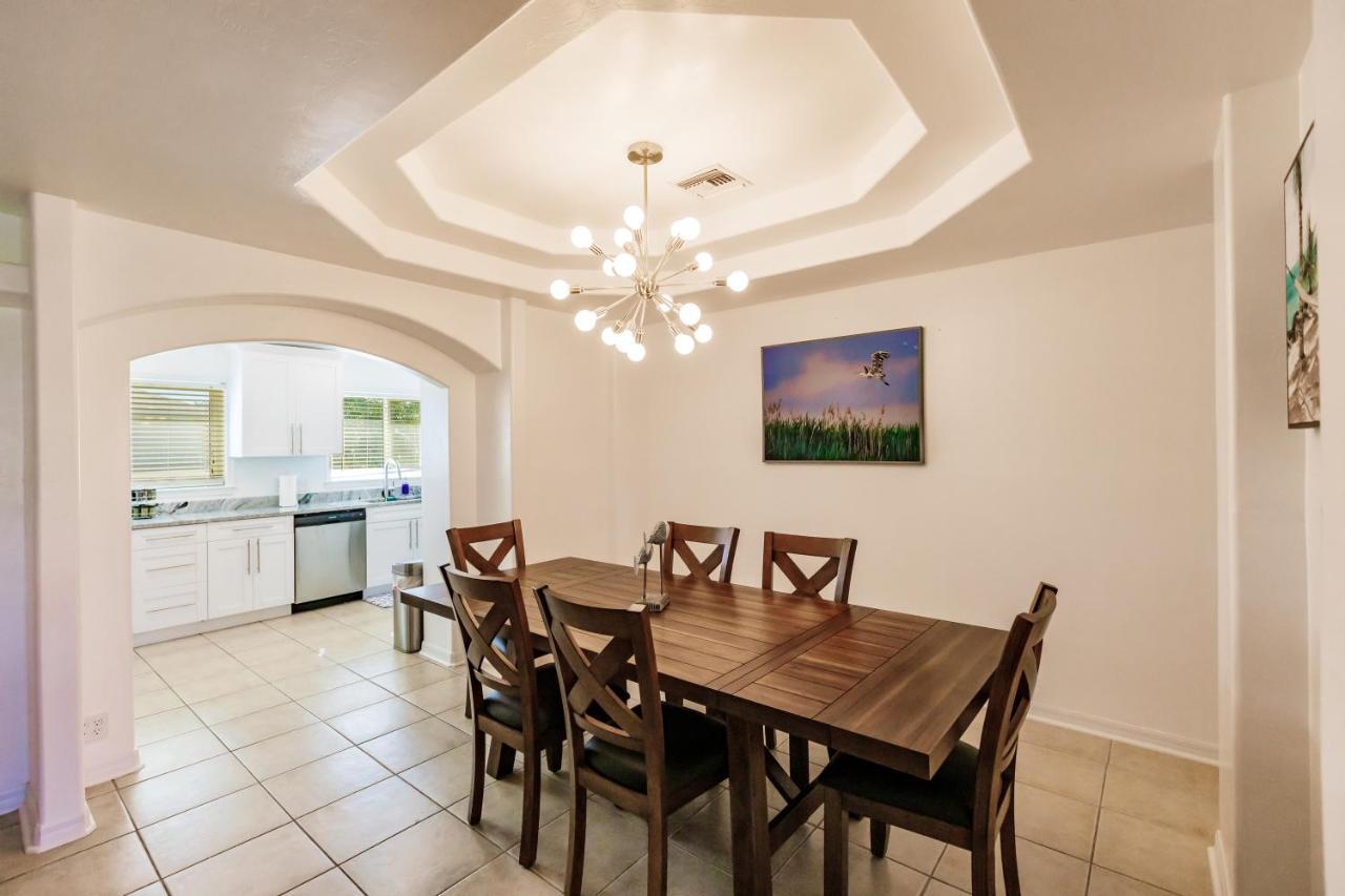 New! Dock Canal Family Home W/Pool & Gulf Access! North Fort Myers Bagian luar foto