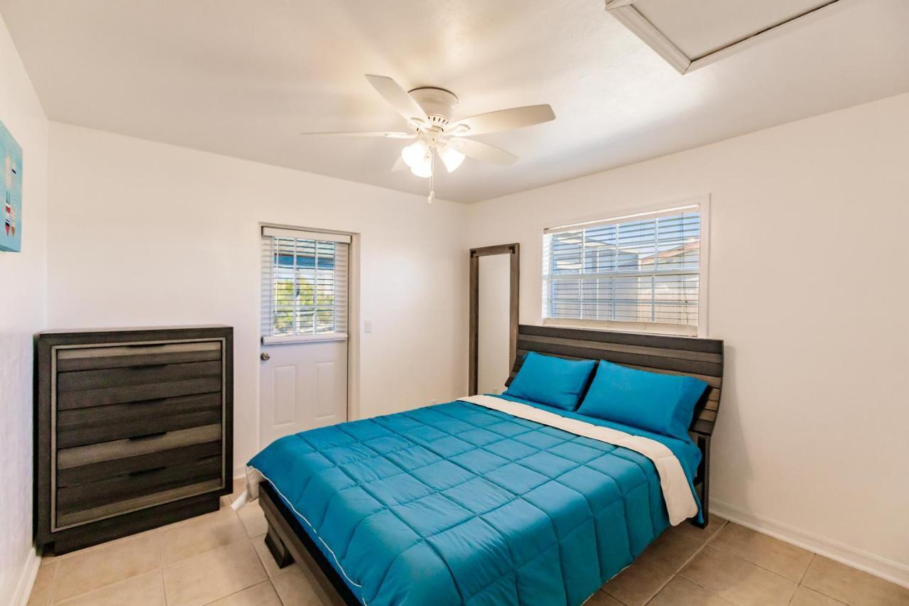 New! Dock Canal Family Home W/Pool & Gulf Access! North Fort Myers Bagian luar foto