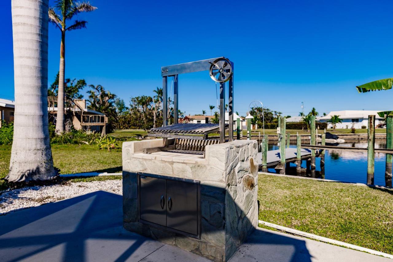 New! Dock Canal Family Home W/Pool & Gulf Access! North Fort Myers Bagian luar foto