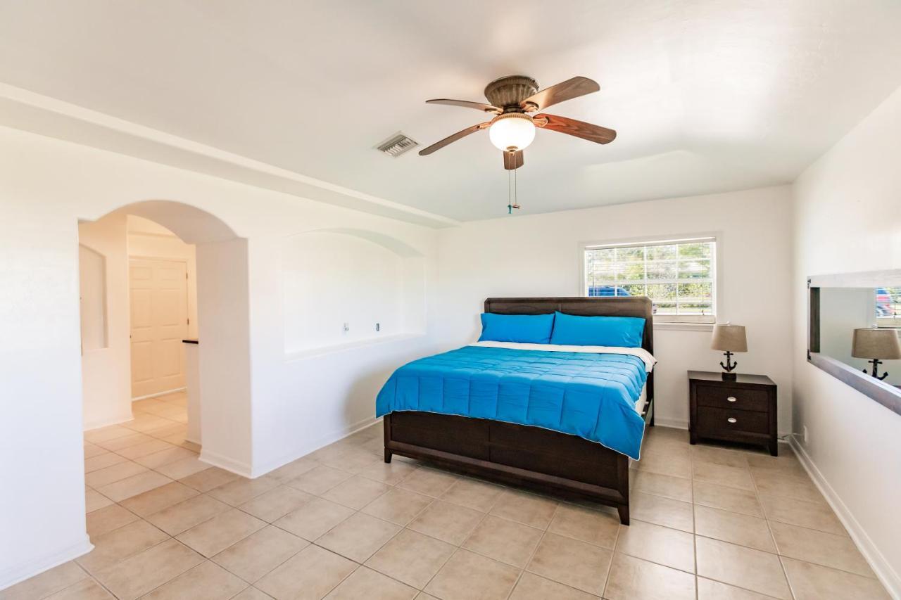New! Dock Canal Family Home W/Pool & Gulf Access! North Fort Myers Bagian luar foto