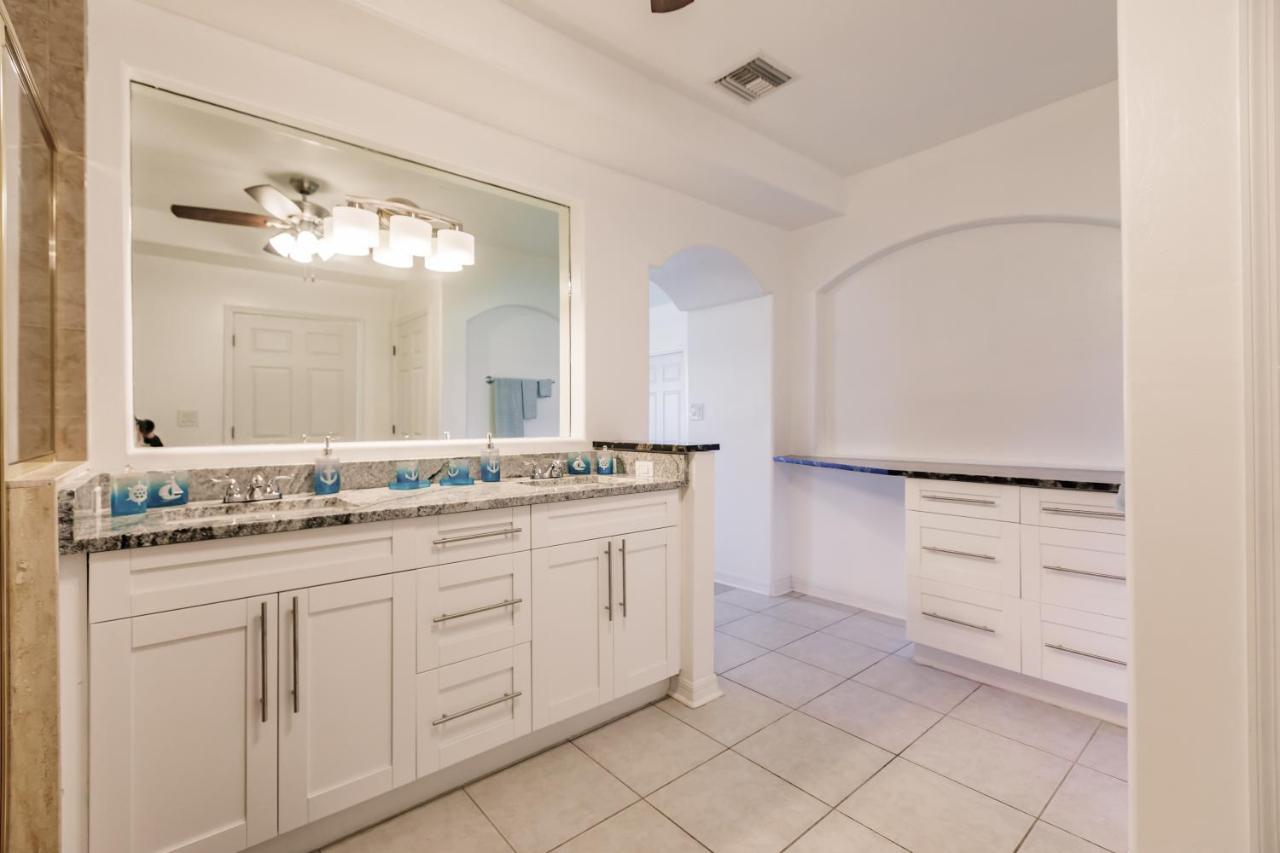 New! Dock Canal Family Home W/Pool & Gulf Access! North Fort Myers Bagian luar foto